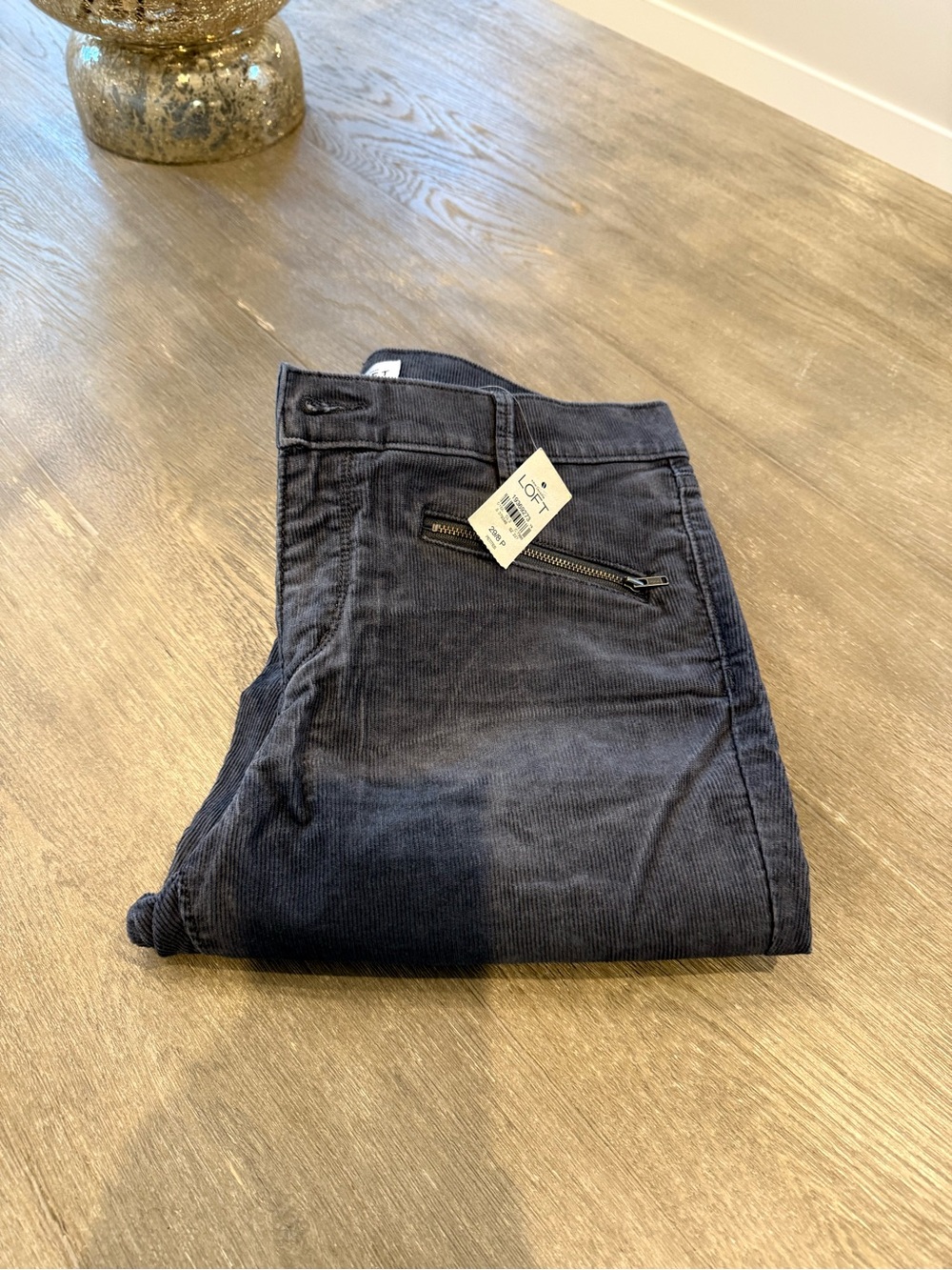 NWT! LOFT Women’s Dark Gray/Blue Corduroy Skinny Modern Jeans with Zipper Detail